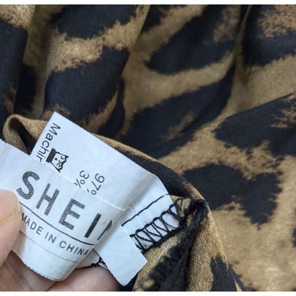 Animal Print Shein Peasant Blouse Womens Leopard Off Elastic Smocked Shoulder XL - Picture 6 of 7